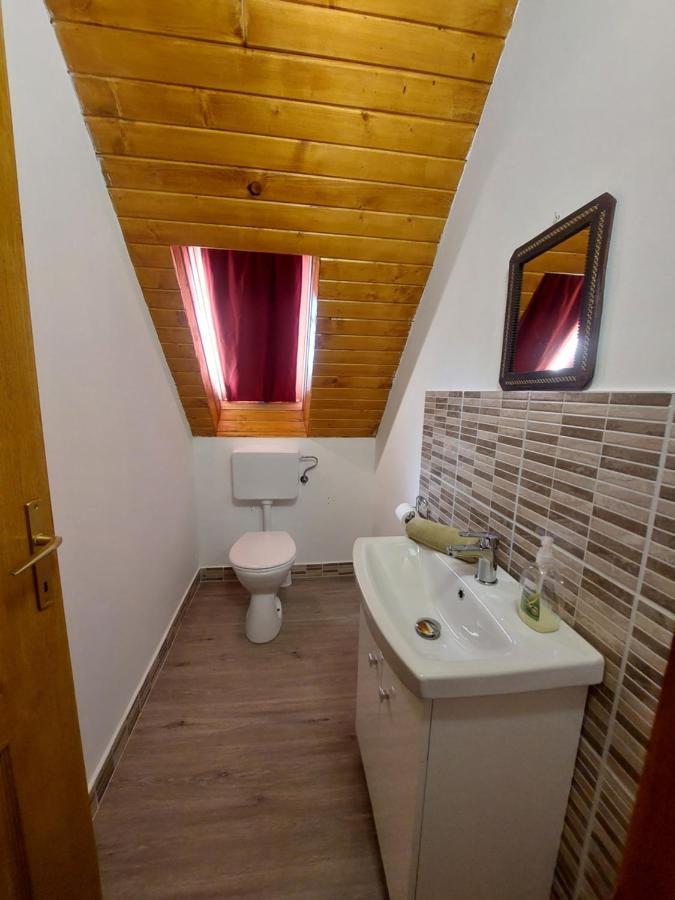 Villa Orban Nyaralohaz Kovagoors Exterior foto