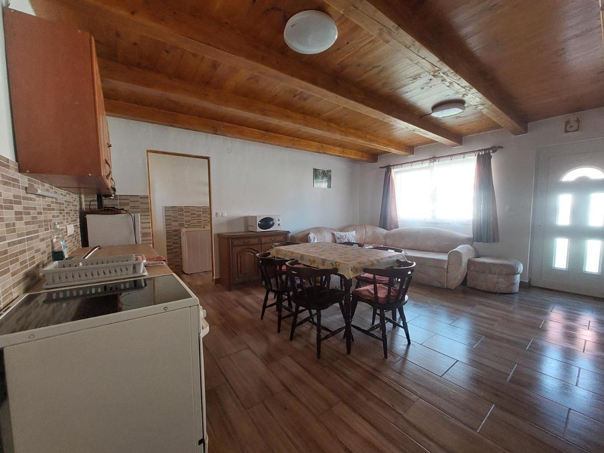 Villa Orban Nyaralohaz Kovagoors Exterior foto