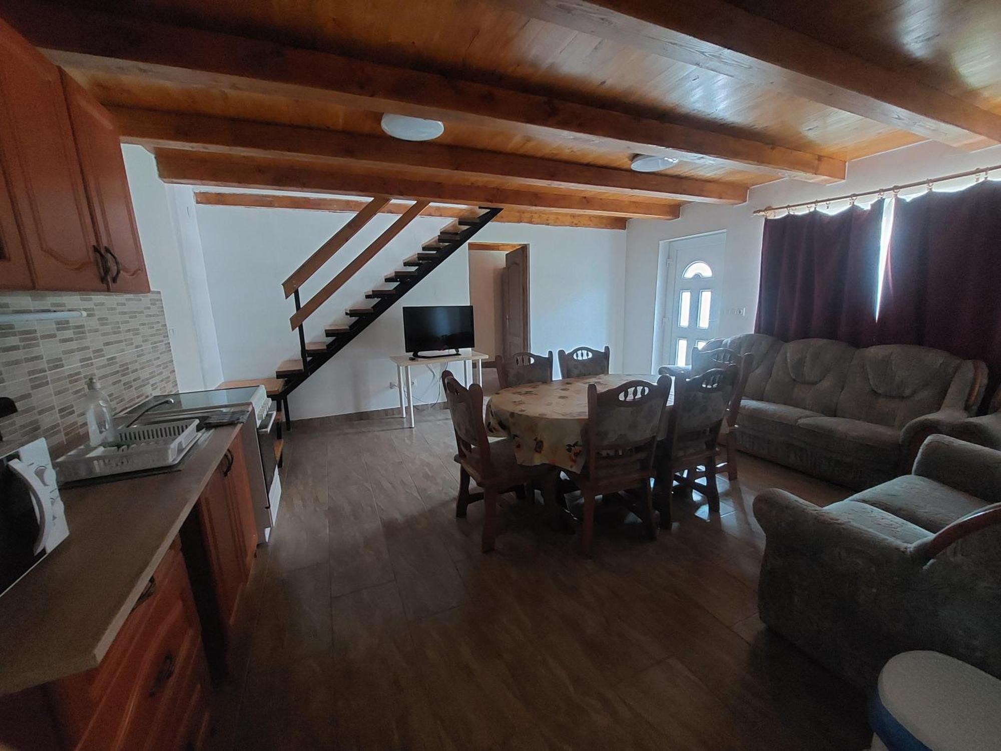 Villa Orban Nyaralohaz Kovagoors Exterior foto
