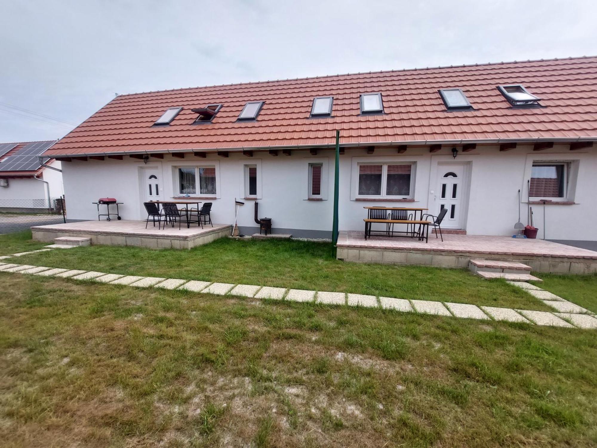 Villa Orban Nyaralohaz Kovagoors Exterior foto